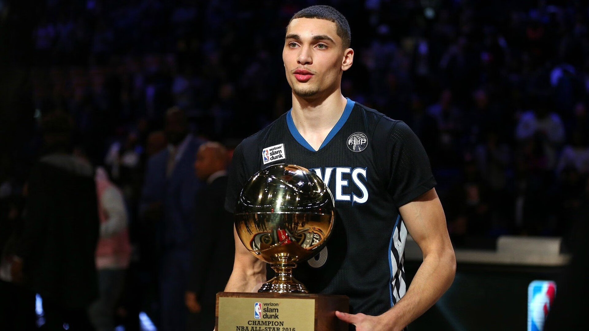 关键时刻的掌控者，哈登领军广东队战术压制鹈鹕